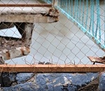 Рухнувшая плита пешеходной части астраханского моста ускорила решение о его капремонте