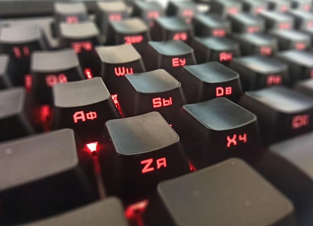 На все компьютеры, продающиеся в России, теперь впихнут антивирус Касперского и "Яндекс.Браузер"