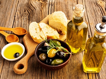 Ничего себе «замаслились»: в России половина оливкового масла – фальсификат