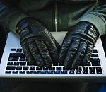 «Сотрудники ФСБ» увели у трех астраханок более 3 миллионов рублей