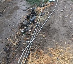 Земля под напряжением: на одной из улиц Астрахани все-таки упали электропровода, на которые жаловались жители