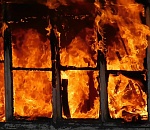 В Харабалинском районе сгорело заброшенное здание