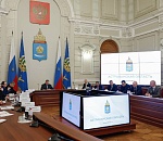 Астраханские власти не на шутку разозлились на водителей маршруток, подрезающих новые автобусы