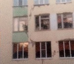 В Астрахани разваливается школа