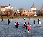 В Астрахани выход на лед городских водоемов может быть опасен