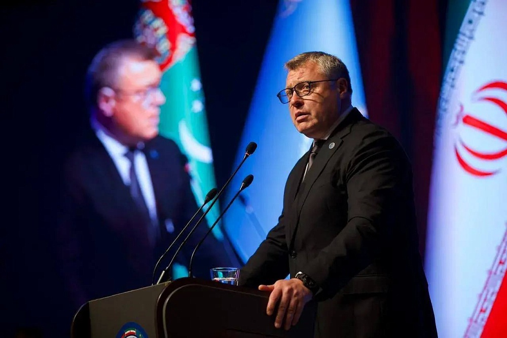 Астраханский губернатор возглавил российскую делегацию на международном форуме в Иране