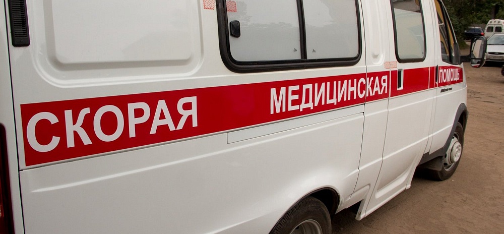 В Астрахани пенсионерка упала с девятого этажа