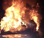 В Астрахани на Петровской набережной горели электромобили 