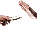 Сотрудник администрации Кировского района Астрахани открестился от взятки