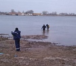 Водолазы ищут астраханца, пропавшего в начале марта