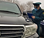 Астраханские таможенники изъяли у россиянина Land Cruiser с абхазскими номерами