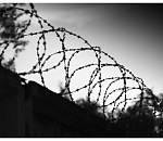 Сотрудник астраханского УФСИН получил деньги за поставку в СИЗО запрещенных препаратов