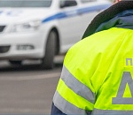 Астраханец приехал на помощь другу, остановленному ДПС, и набросился с кулаками на инспектора