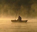 Астраханские спасатели продолжают поиск пропавших рыбаков