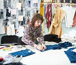 В Астраханском театре оперы и балета приступили к пошиву защитных масок