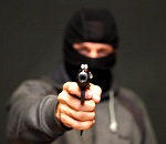 В Астрахани ищут мужчину, ограбившего центр микрофинансирования