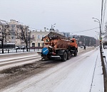 На улицы Астрахани для уборки снега вывели весь парк спецтехники