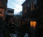 В центре Астрахани сгорели два заброшенных дома