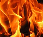 В Астрахани дважды за вечер горел один и тот же заброшенный дом