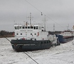 «Патрис» освобожден из ледового плена в Волго-Каспийском канале