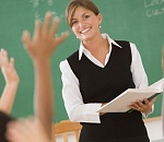 Восемь лучших астраханских учителей получат по 200 тысяч рублей