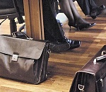 Власти южных регионов России сокращают расходы чиновников