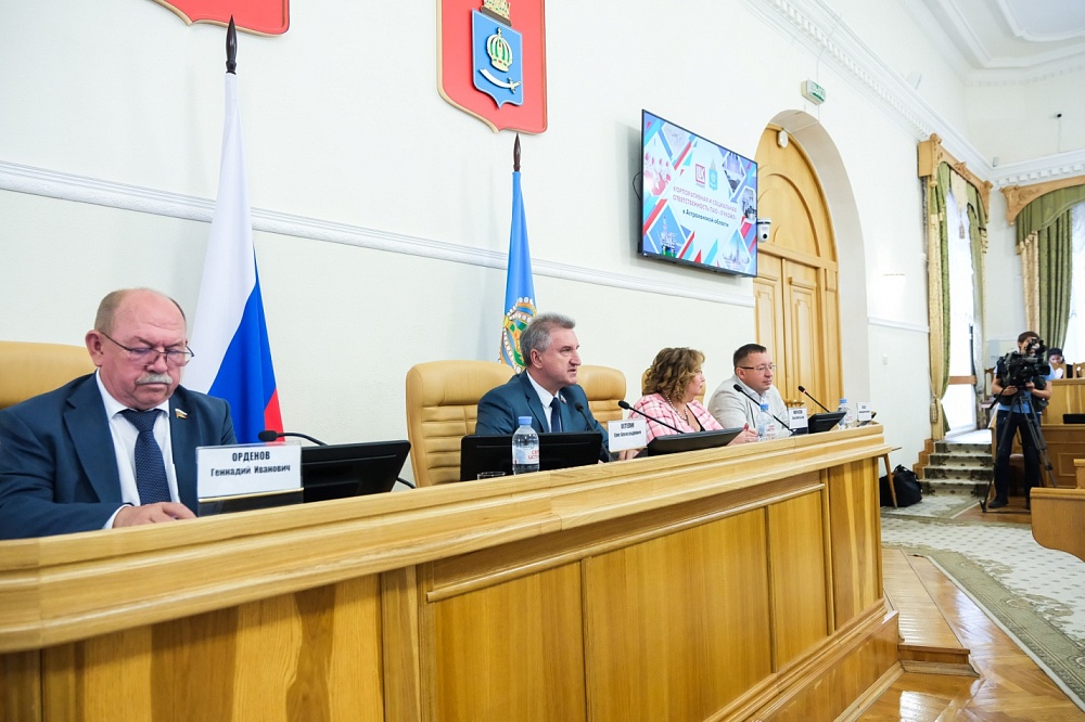 Корпоративный социальный отчет ЛУКОЙЛа становится все более весомым