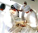 Астраханские хирурги впервые провели операцию по сложному шунтированию и спасли пациенту ногу