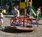 В Астрахани детская площадка появилась в рекордно быстрые сроки
