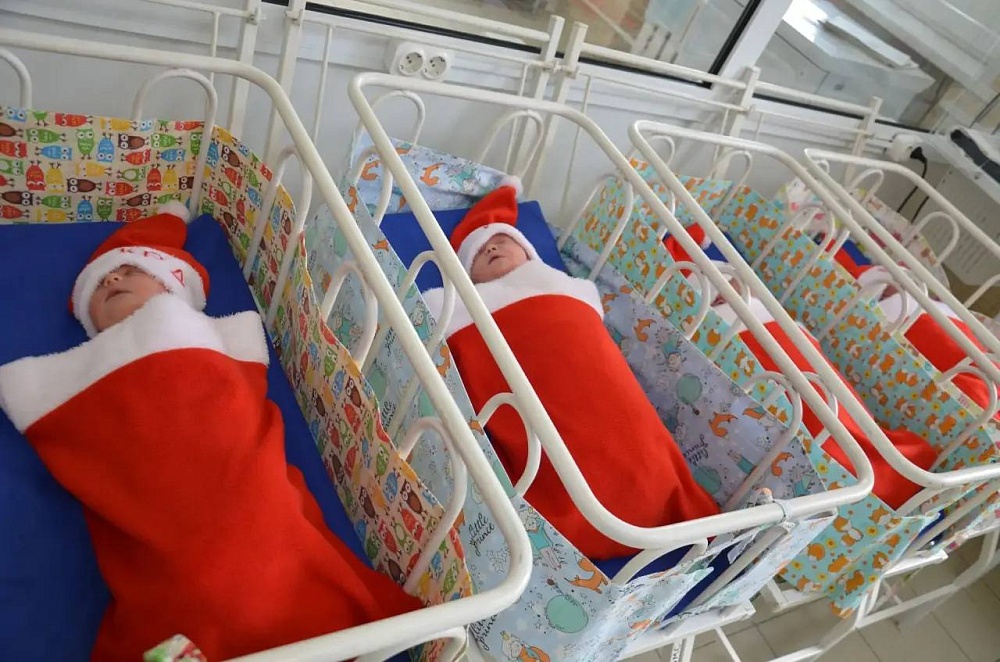 Новогодняя ночь подарила астраханцам двух маленьких богатырей