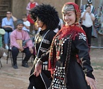 Дефиле в национальных костюмах народов России прошло в городке Сарай-Бату под Астраханью