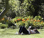 Лишь бы не карантин: в апреле в Астрахани будет жарко и очень дождливо