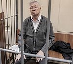 Временно отстраненный мэр Астрахани Столяров обжаловал приговор по делу о взятке