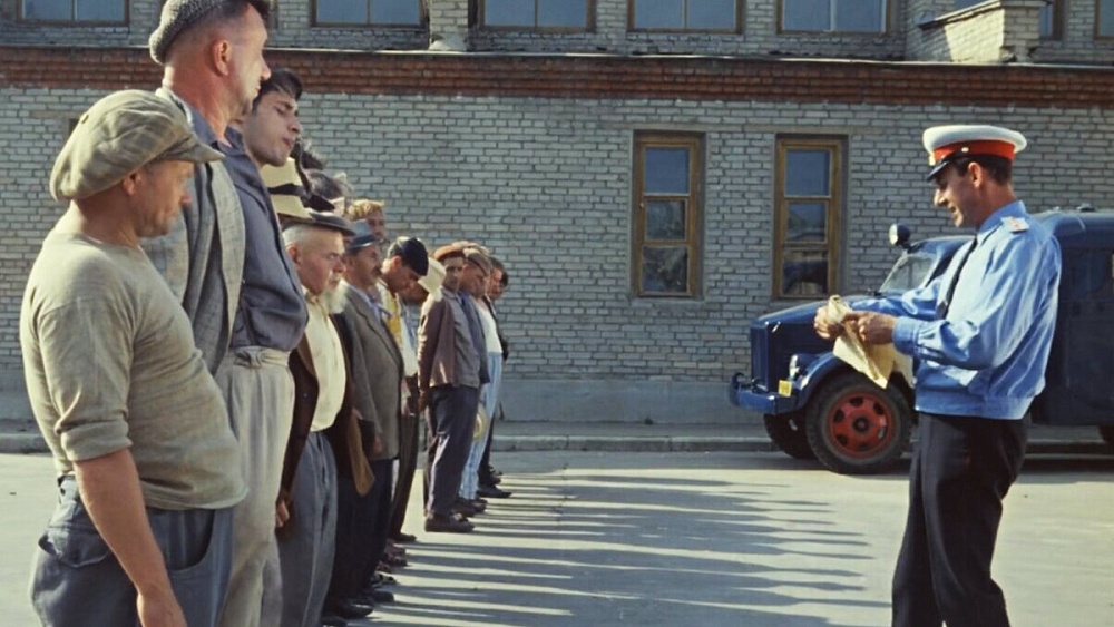 Названые самые дефицитные профессии в Астраханской области 