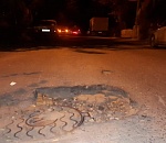 Астраханских водителей предупреждают о коварной яме, есть пострадавшие