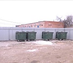 На  Фунтовском шоссе коммунальщики зачистили участки рядом с контейнерными площадками 