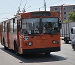 Ожил троллейбус в троллейбусном парке: "рогатые" вышли на линию 