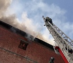 В Астрахани крупный пожар: горит здание
