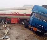В Астрахани водитель не справился с управлением автоцистерной с пропаном