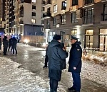 В Астрахани проверяют факт гибели несовершеннолетней после падения с 16-го этажа