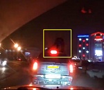 Езда на крыше джипа в Новогоднюю ночь не осталась безнаказанной для астраханского «Спайдермена»