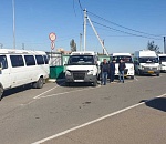 Маршрутчикам, устроившим демарш у астраханского Автовокзала, начали отдавать долги