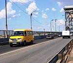 В Астрахани на три месяца ограничат движение грузовиков через Старый мост