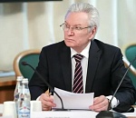 Александр Клыканов получил губернаторский знак отличия "Честь и Слава"