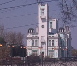 Днем с огнем: фонари в центре Астрахани горят круглосточно