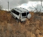 Водитель машины, перевернувшейся по дороге на астраханское кладбище, умер в больнице
