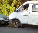 В Астрахани лоб в лоб столкнулись маршрутка и "Лада"