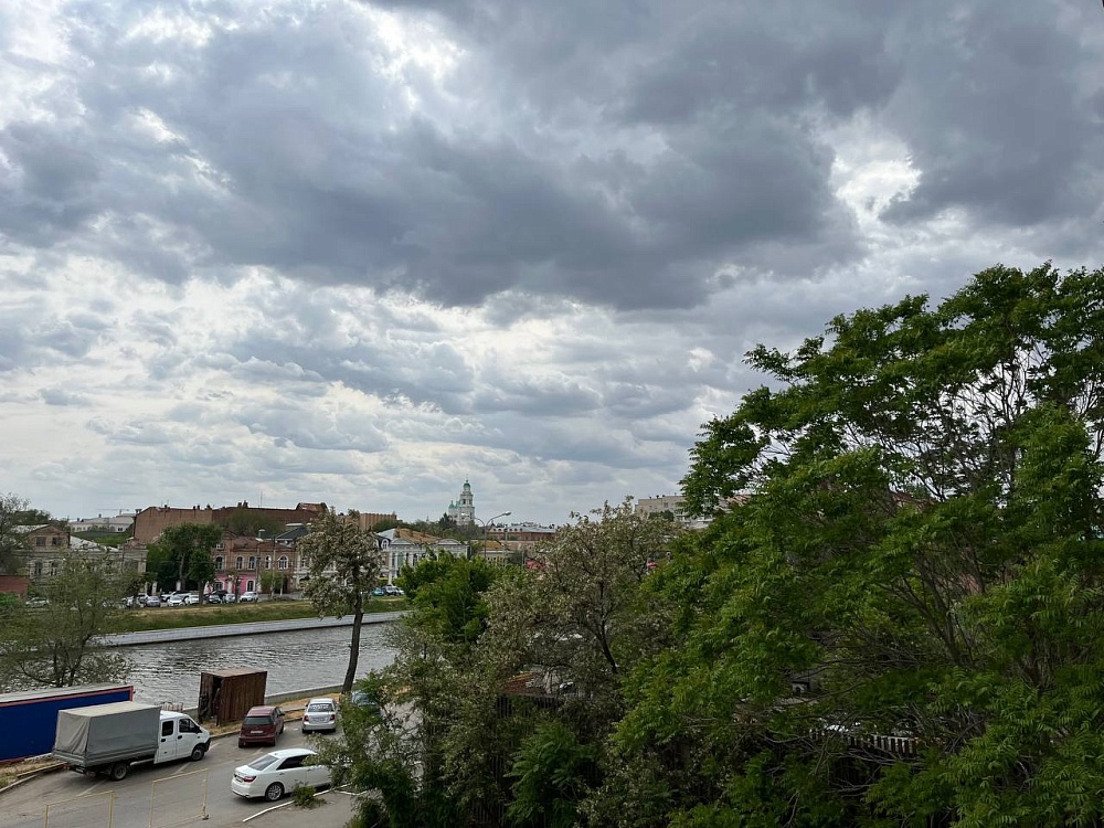 Сегодня вечером в Астраханской области обещают штормовую погоду