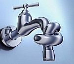 В Астрахани жильцы дома месяц находились почти без холодной воды