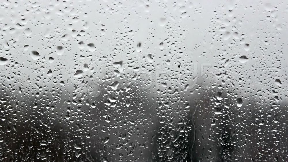 МЧС объявило в Астрахани штормовое предупреждение из-за дождя